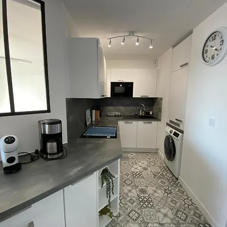 Apartment Renove Face Plage, Max 4 Pers, Terrasse - Fr-1-709-81 Fouras